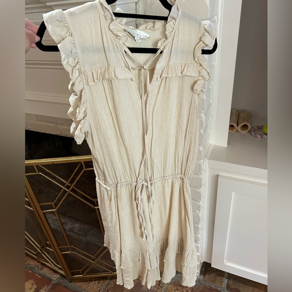 Cute dress!